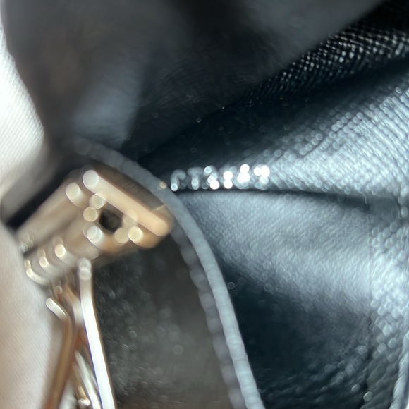 LV grey and Black gently used Keyholder - Picture 7 of 7